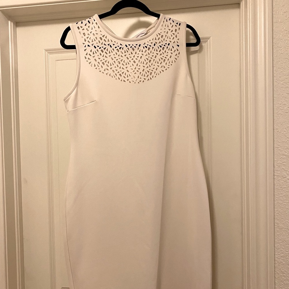 Calvin Klein Petite fitted dress with cut out accent